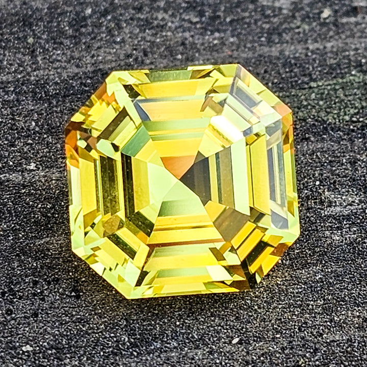 Yellow Lab Sapphire, Asscher Cut, 7.80 Carats