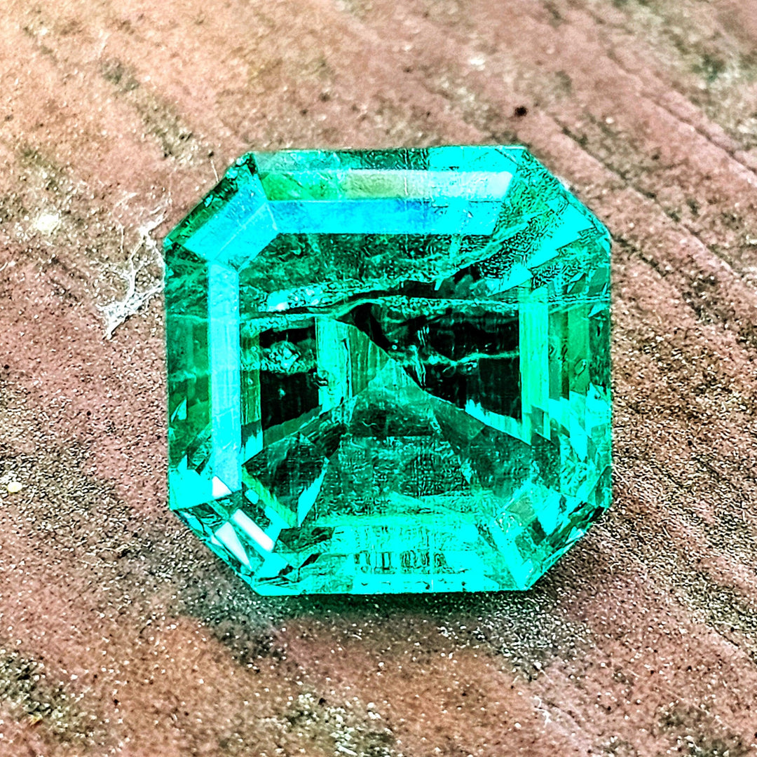 Colombian Color Green Lab Emerald, Asscher Cut, 9.43 Carats - DJEVA