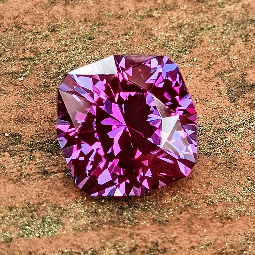 Czochralski Alexandrite, House Of Sylas Cushion Cut, 6.15 Carats - DJEVA