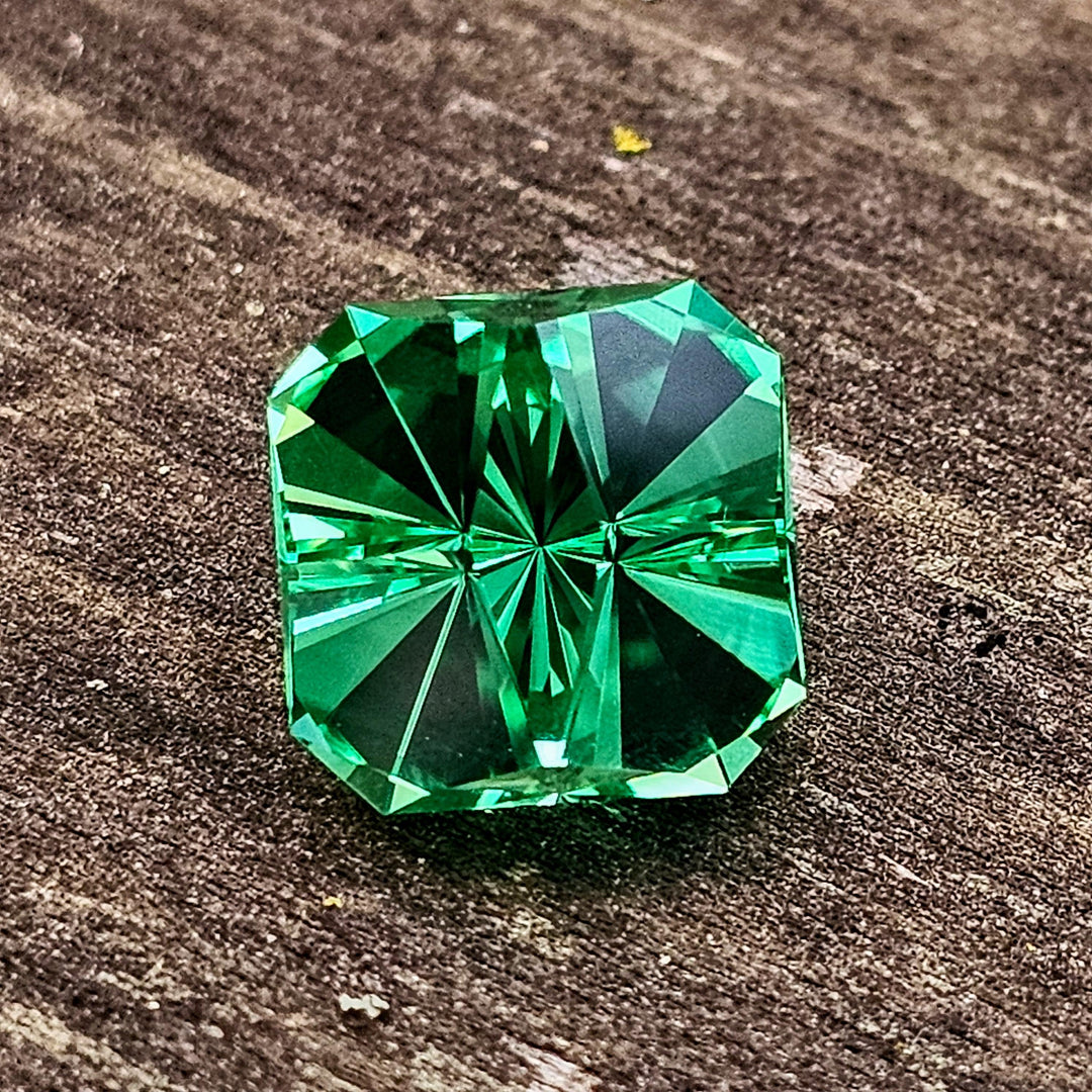 Djeva Green Lab Sapphire, Tessellation Cut, 7.7 Carats - DJEVA