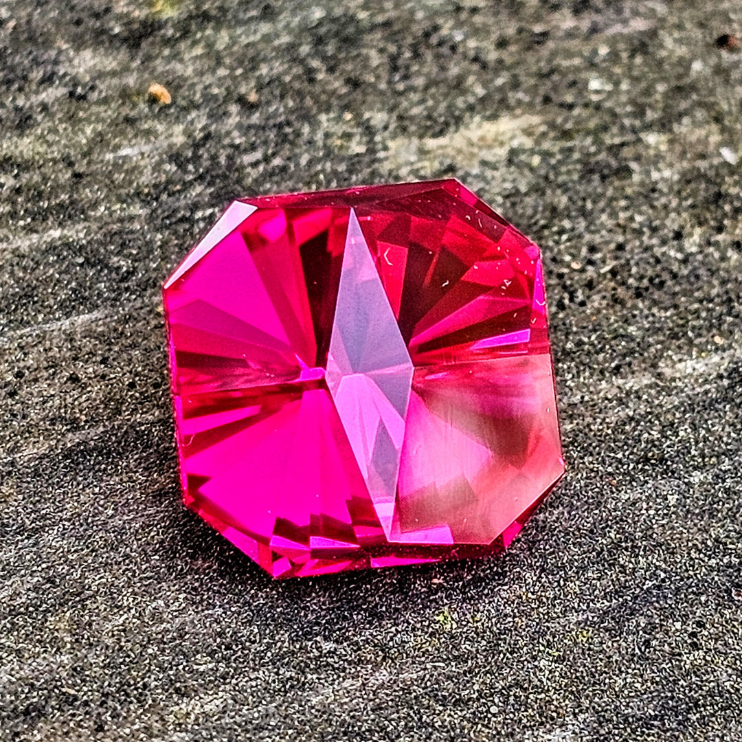 Fire Neon Pink Lab Sapphire, Tessellation Cut, 10.81 Carats - DJEVA