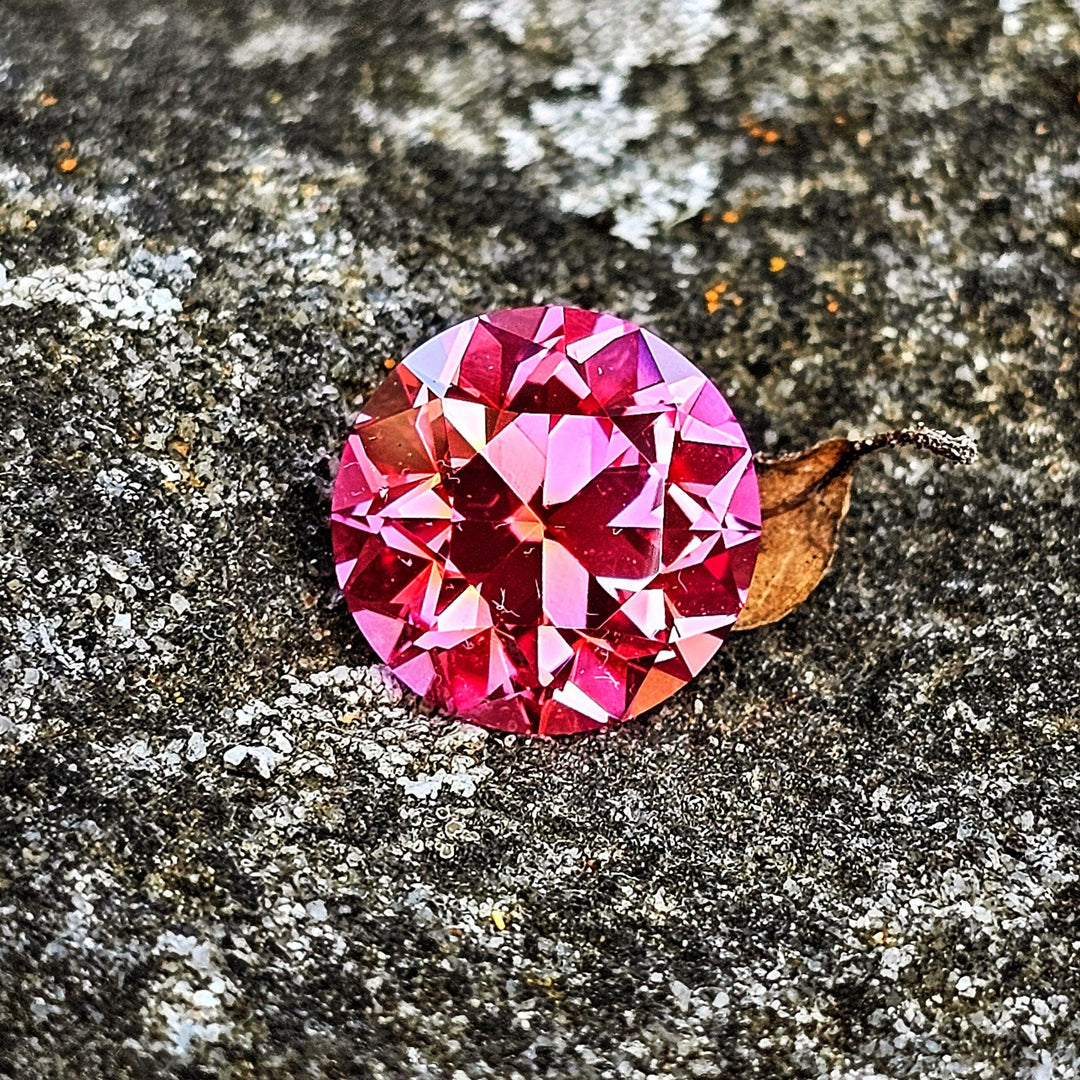 Fire Padparadscha Lab Sapphire, Traditional Round Brilliant Cut, 11.75 Carats - DJEVA