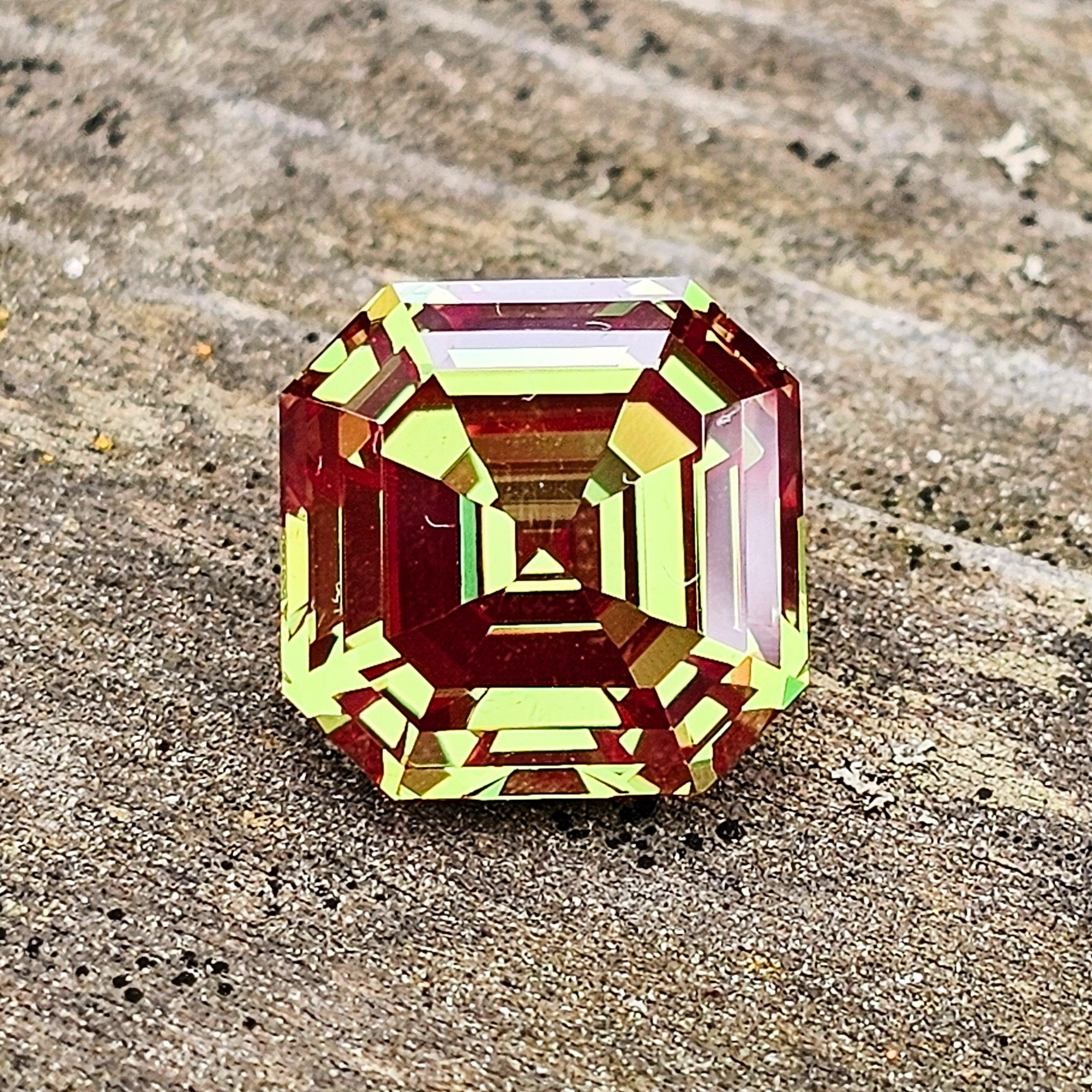 green-and-red-christmas-garnet