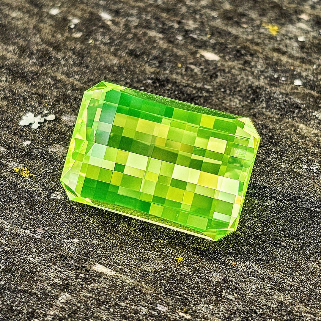 Green LuAG, Pixel Rectangle Cut, 48 Carats - DJEVA