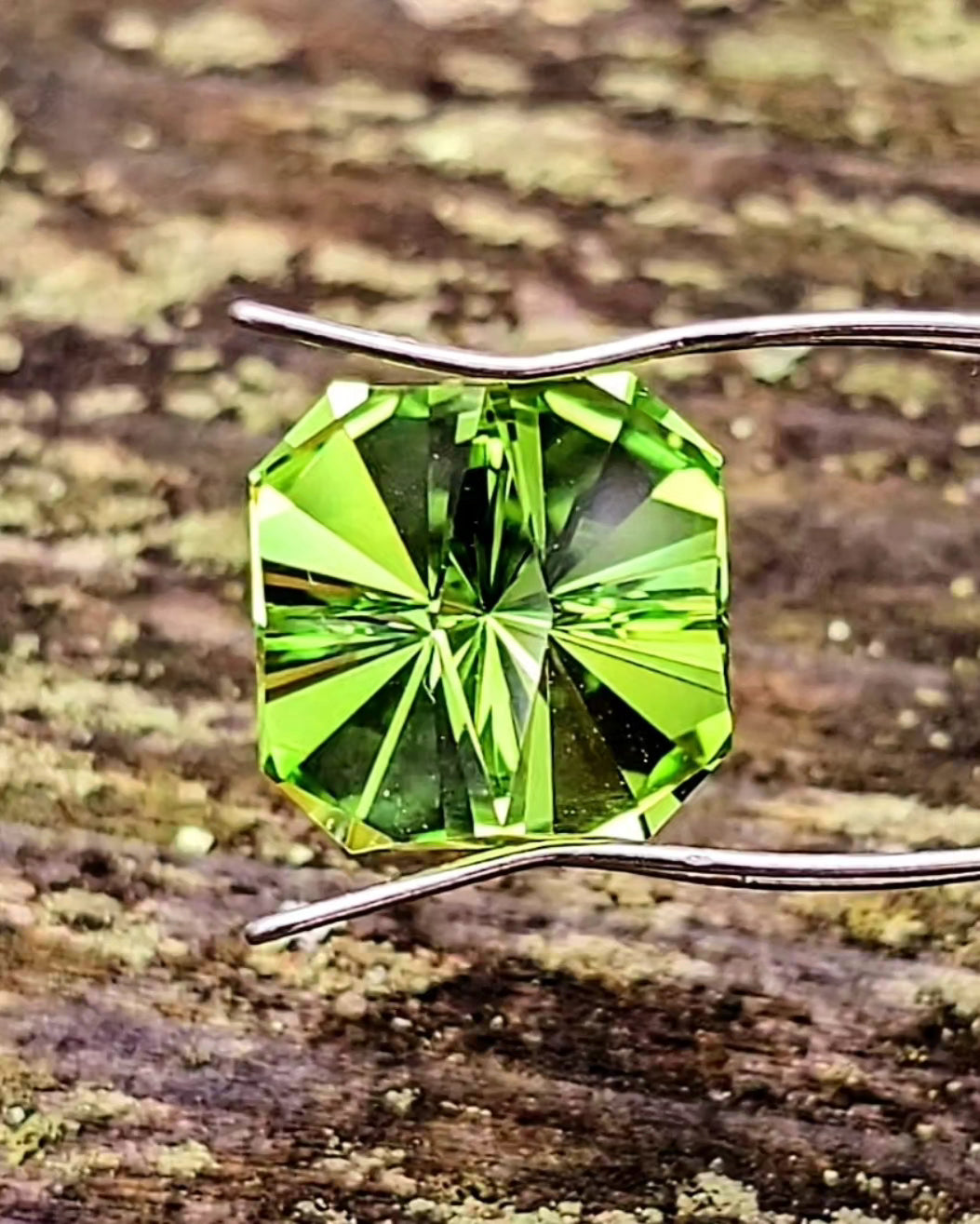 Peridot Green Colored Lab Sapphire, Tessellation Cut, 11.4 Carats - DJEVA