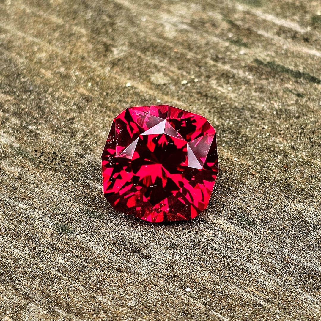 Pigeon Blood Lab Spinel, House Of Sylas Cushion Cut, 16.4 Carats - DJEVA