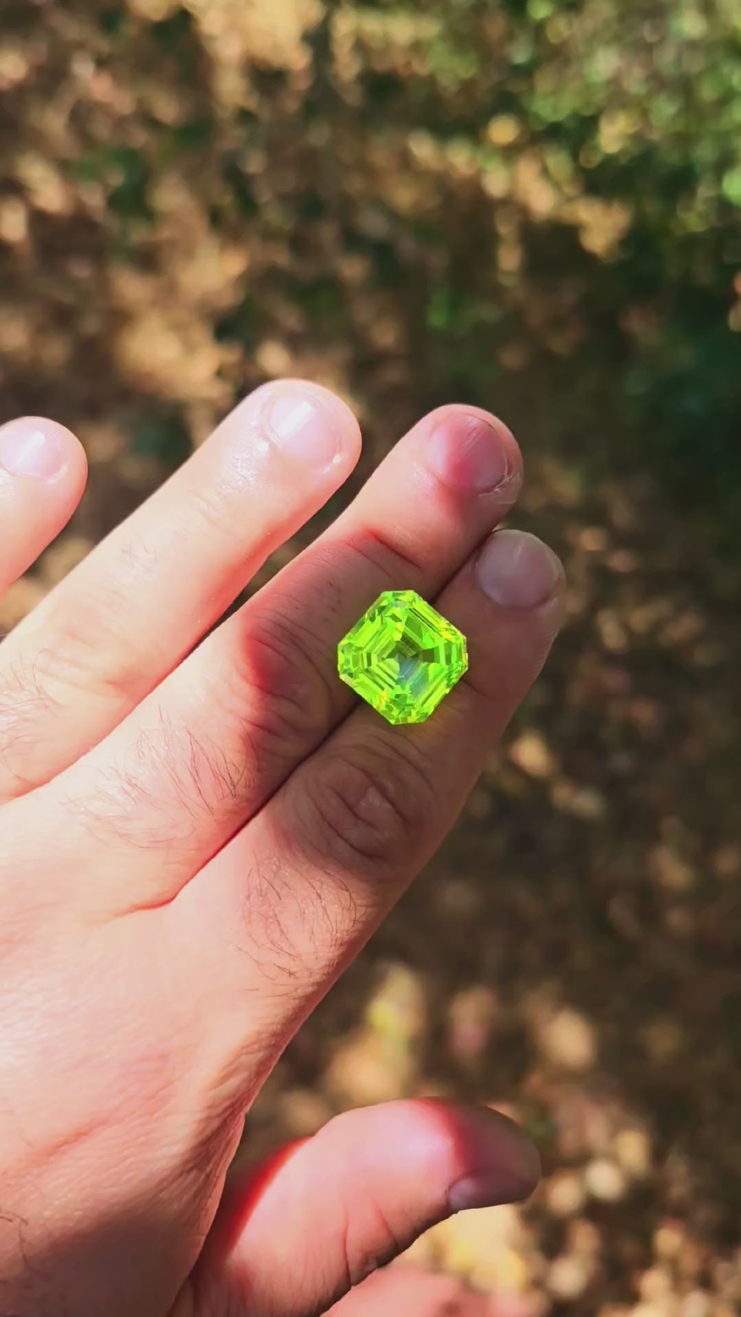 LuAG "ULTRA GREEN", Asscher Cut, 36.89 Carats