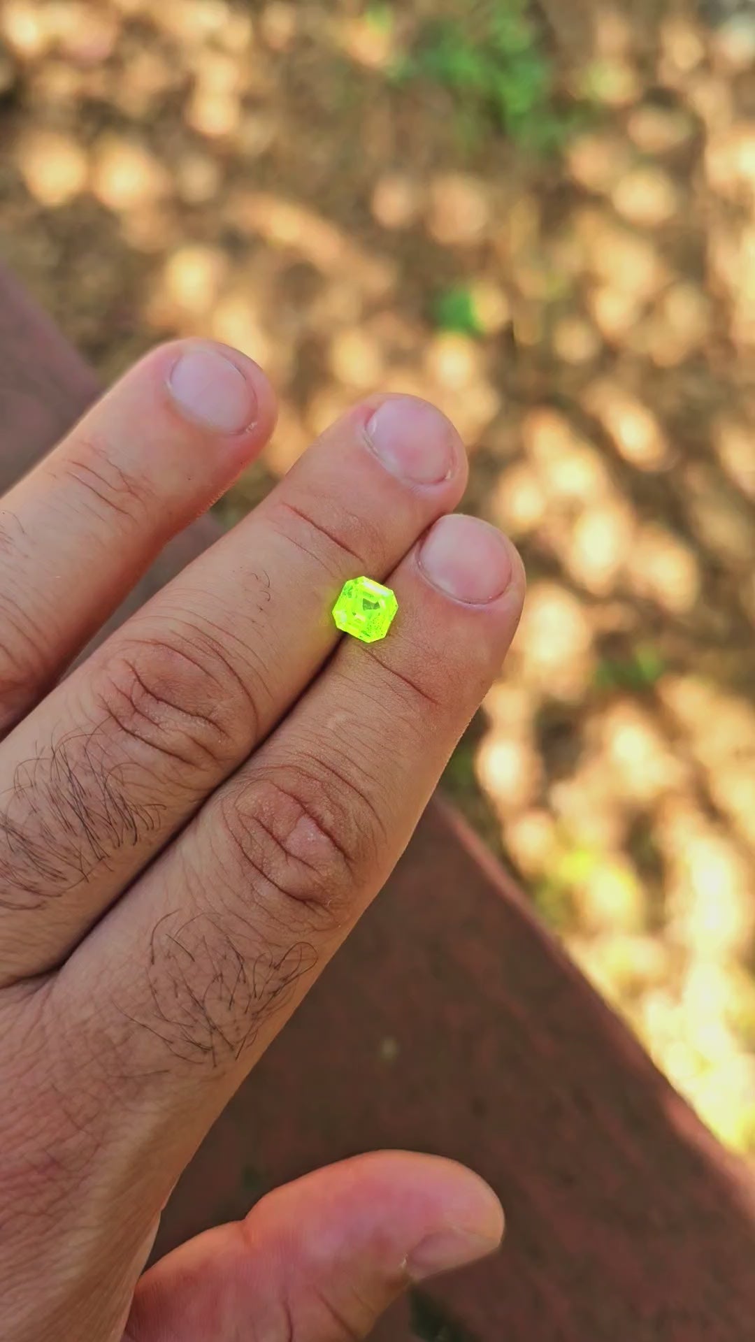 LuAG "ULTRA GREEN", Asscher Cut, 3.85 Carats
