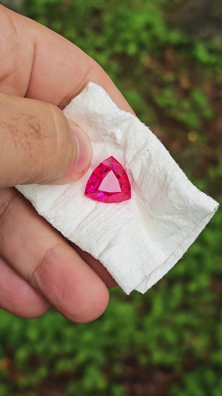 Fire Neon Pink Lab Sapphire, Trillian Internal Reflections Cut, 11.57 Carats