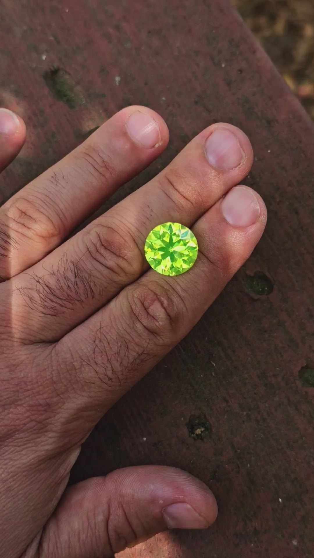 Green LuAG, Modern Round Brilliant Cut, 26.4 Carats