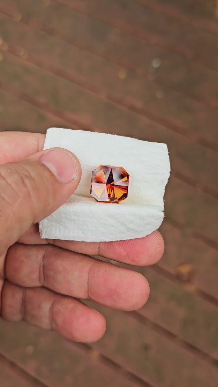 Whisky Orange Lab Sapphire, Tessellation Cut, 15.82 Carats