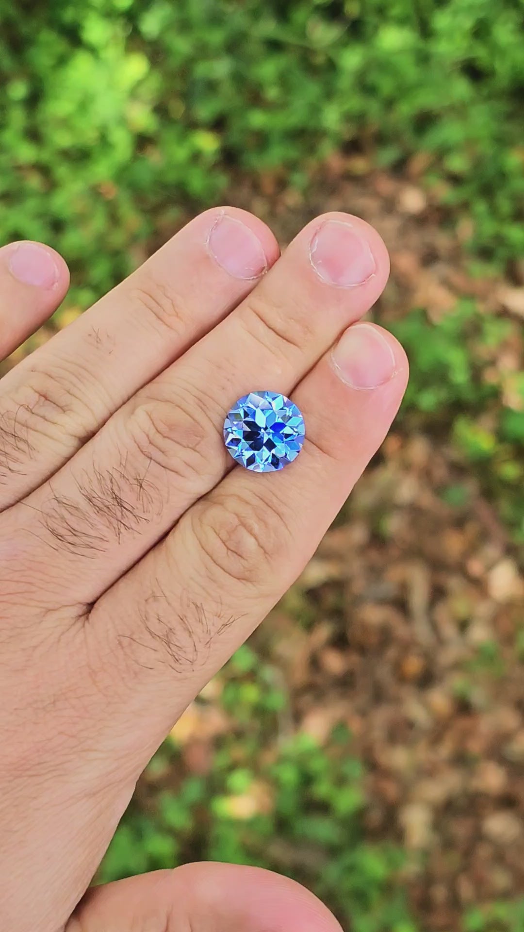 Cornflower Blue Lab Spinel, Traditional Round Brilliant Cut, 11.26 Carats