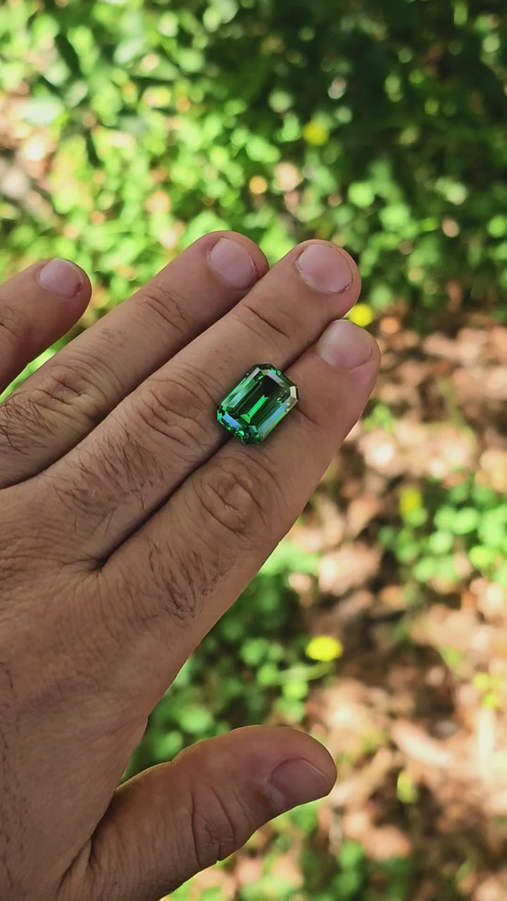 Green CTH YAG, Emerald Cut, 14.56 Carats