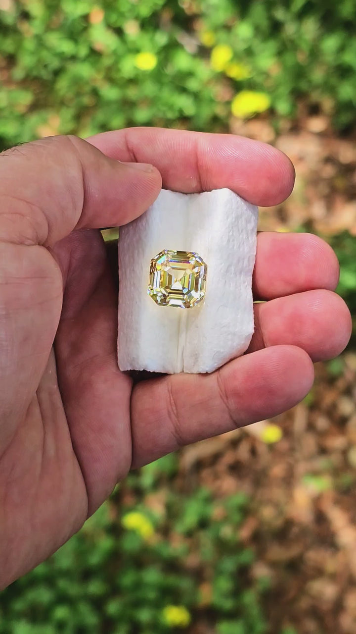 Experimental Samarium YAG, Asscher Cut, 23.20 Carats