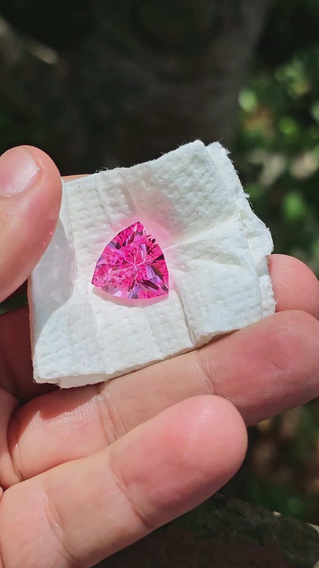 Light Pink-Orange Padparadscha Lab Sapphire, Trillian Internal Reflections Cut, 13.65 Carats