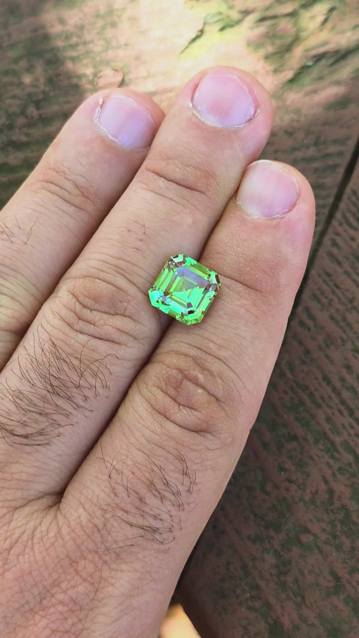 Czochralski Green and Red Christmas Garnet, Asscher Cut, 6.74 Carats
