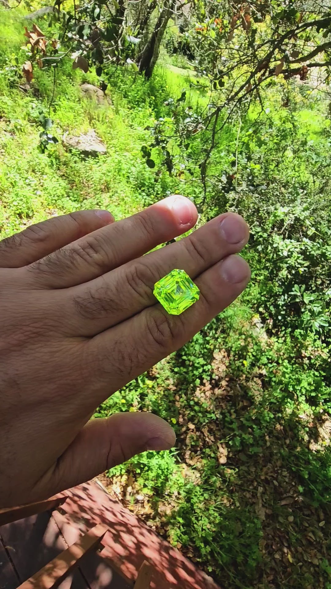 LuAG "ULTRA GREEN", Ascher Cut,  39.35 Carats