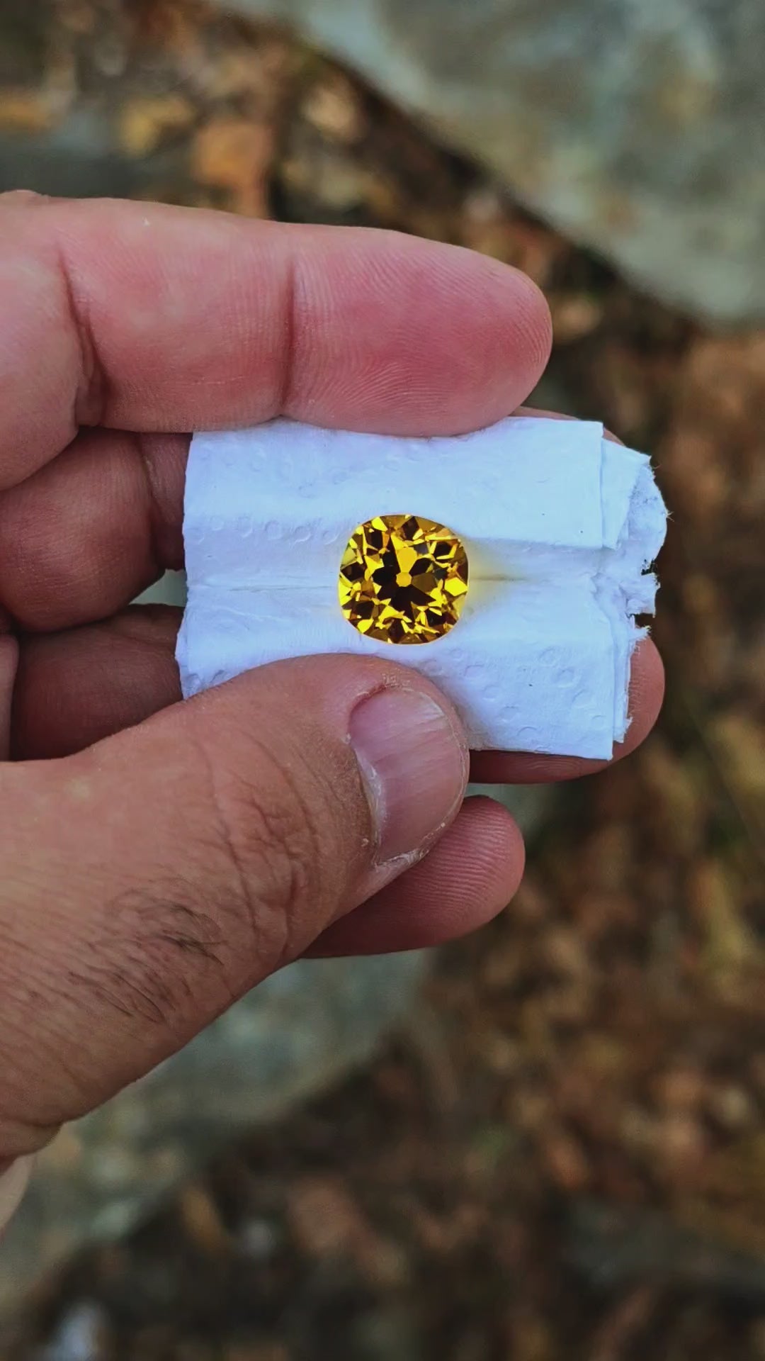 Golden Yellow Lab Sapphire, Antique Cushion Cut, 7.5 Carats