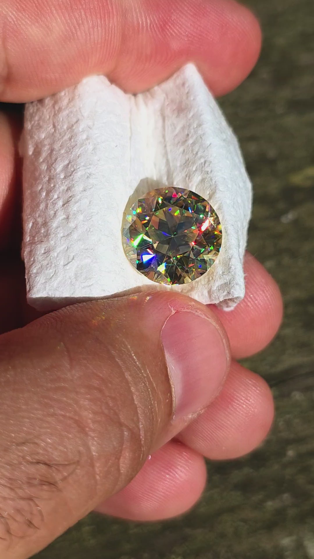 White Rutile 🌈🍭🦄, Traditional Round Brilliant Cut, 11.10 Carats