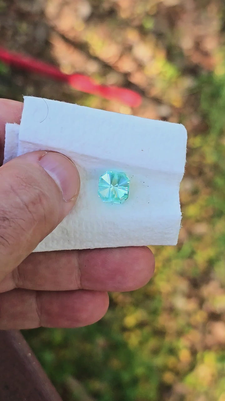 Bitterfeld Teal Lab Spinel , Tessellation Cut, 4.55 Carats