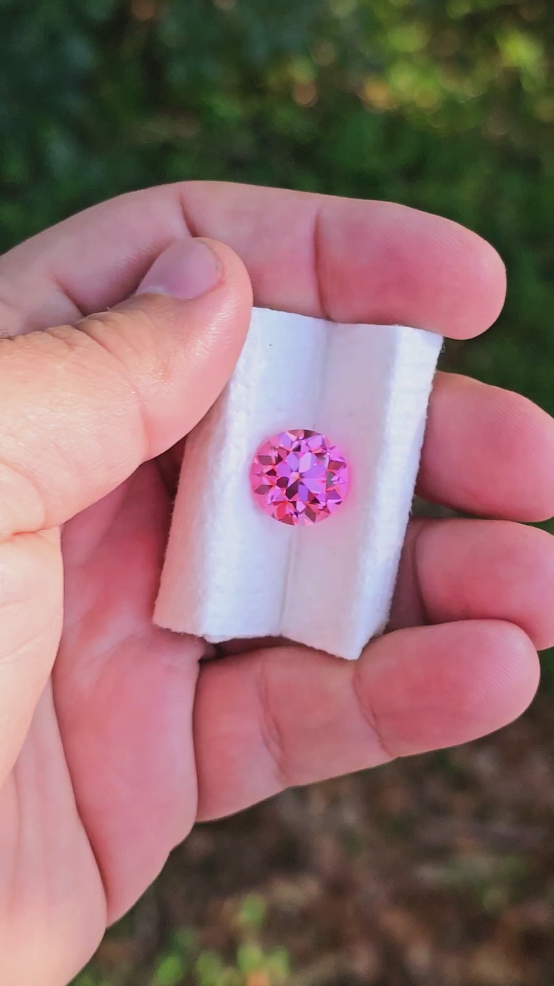 Light Pink-Orange Padparadscha Lab Sapphire, Traditional Round Brilliant Cut, 10.71 Carats