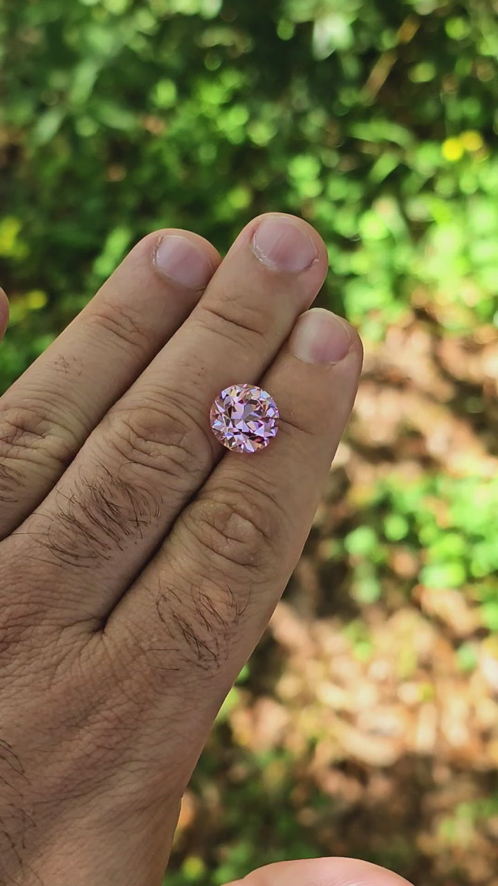Pinkish Peach Padparadscha Lab Sapphire, Traditional Round Brilliant Cut, 8.43 Carats