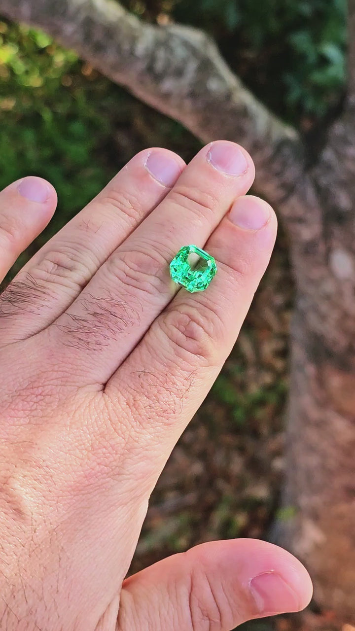 Cobalt Lab Green Sapphire, Asscher Cut, 12.14 Carats