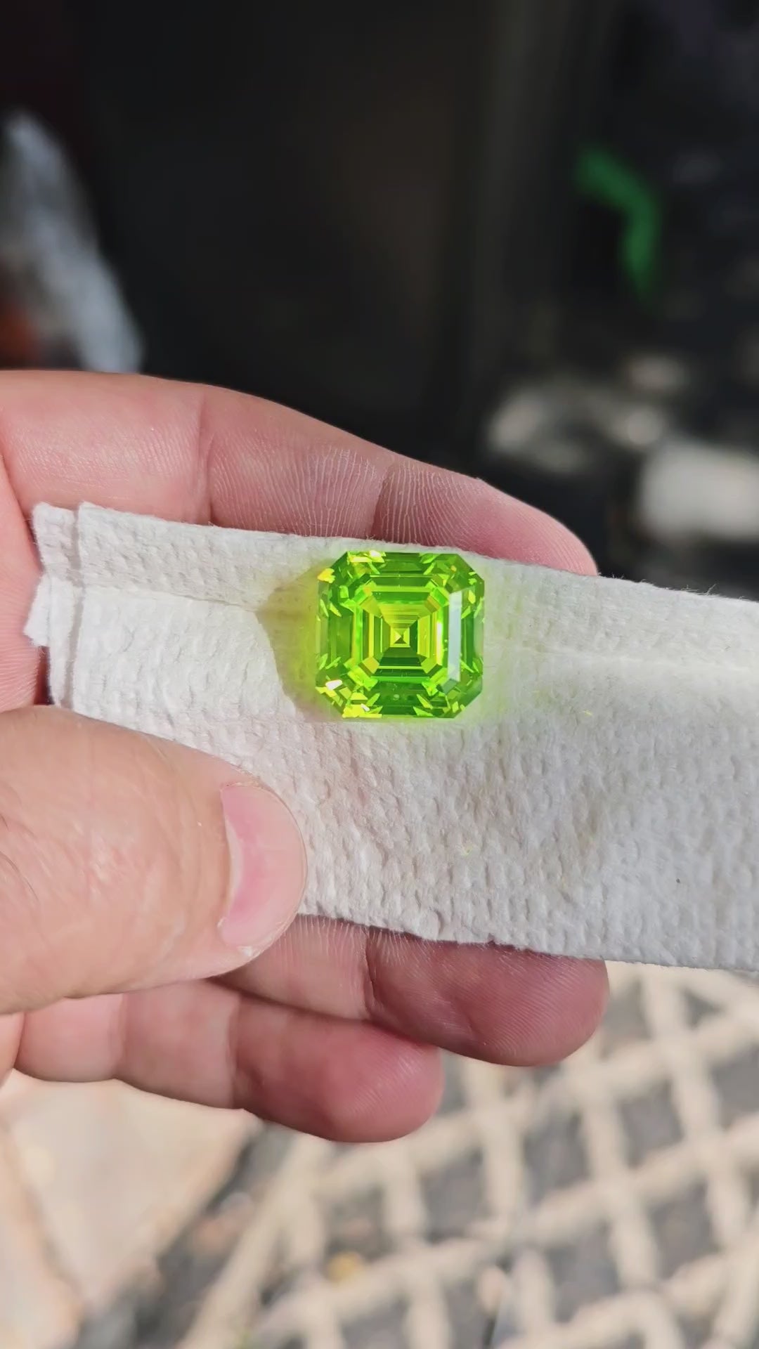 LuAG "ULTRA GREEN", Asscher Cut, 39.35 Carats