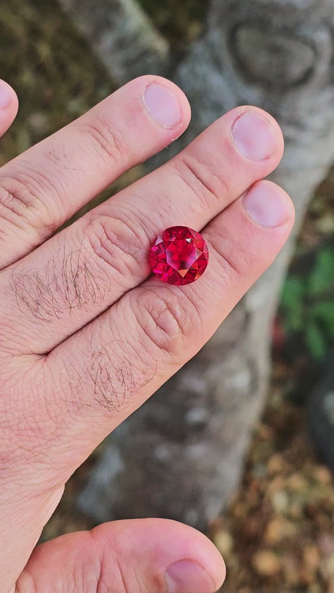 Pigeon Blood Lab Spinel, Traditional Round Brilliant Cut, 11.78 Carats