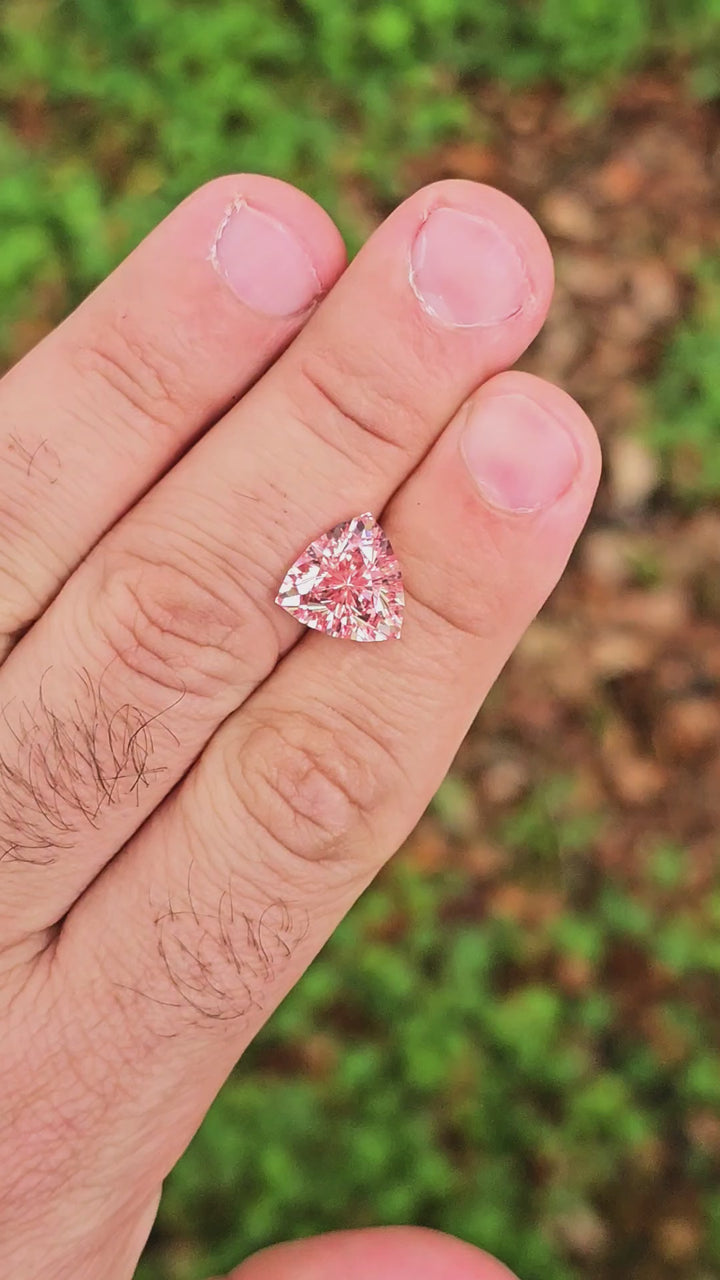 Peachy ๐ "Morganite" Colored Lab Sapphire, Trillian Internal Reflections Cut, 7.00 Carats