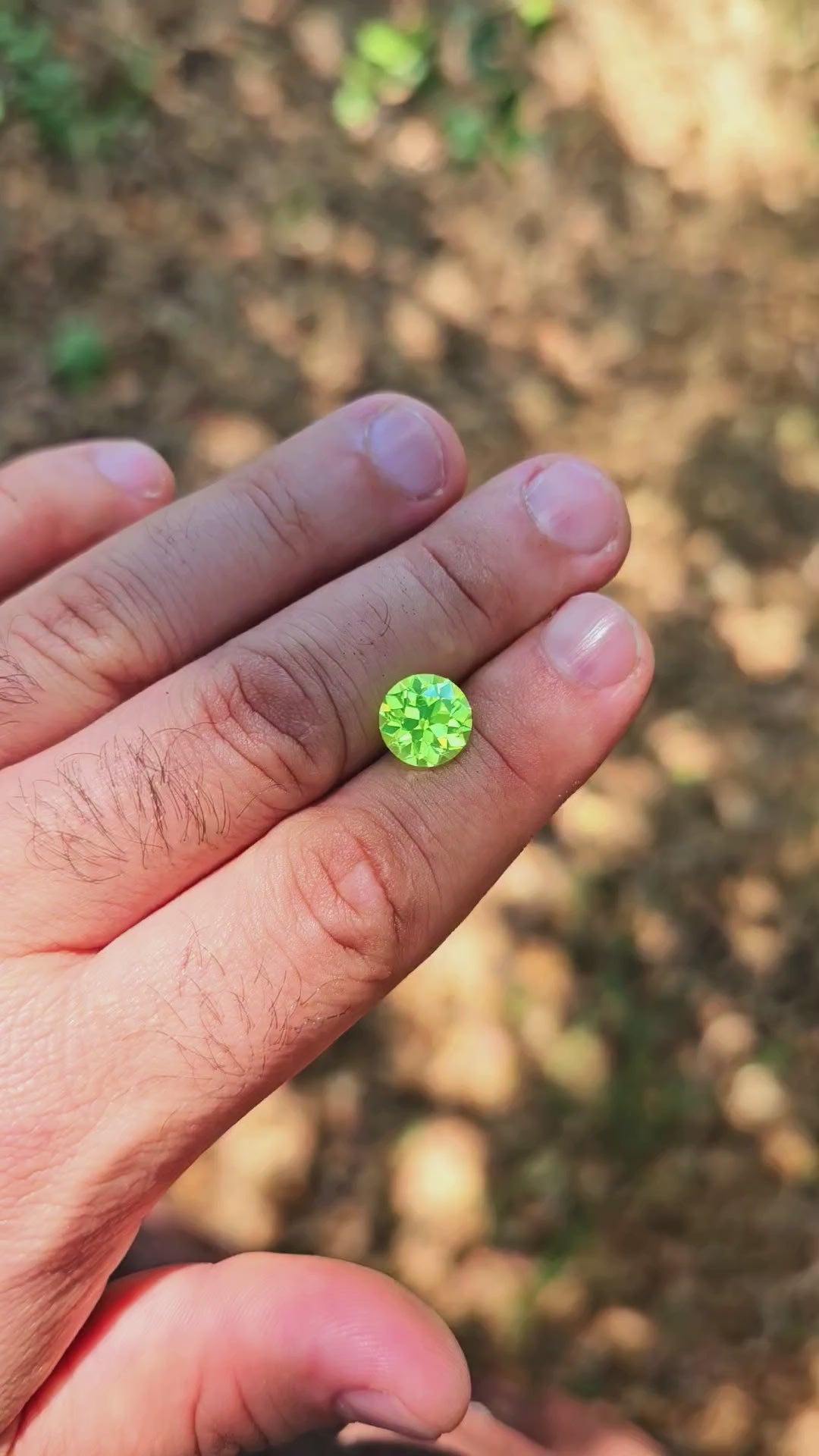 Green LuAG, Traditional Round Brilliant Cut, 8.95 Carats