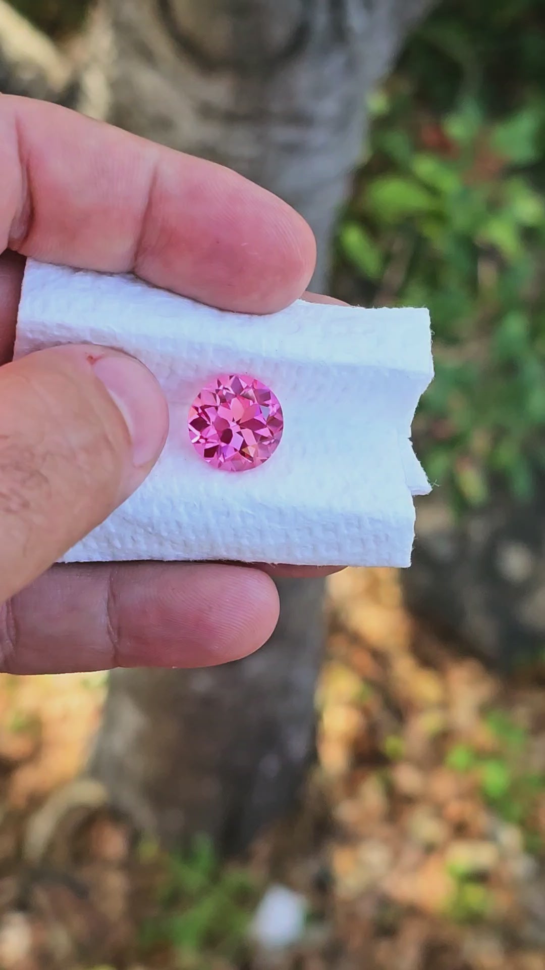 Fire Padparadscha Lab Sapphire, Traditional Round Brilliant Cut, 11.27 Carats