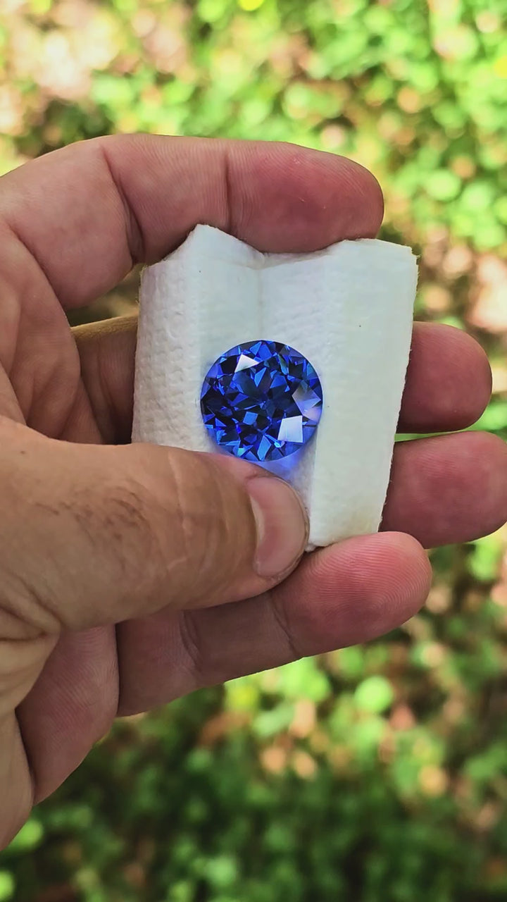 Vivid Blue Lab Spinel, Traditional Round Brilliant Cut, 29.45 Carats