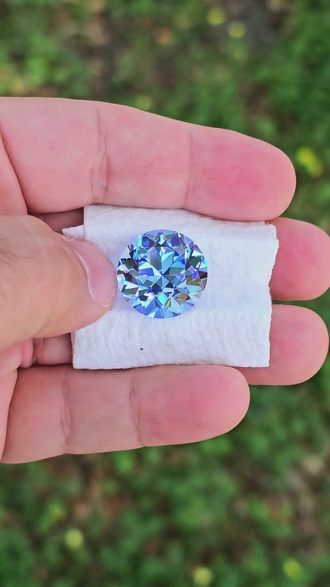 Light Cornflower Blue Lab Spinel, Traditional Round Brilliant Cut, 27.65 Carats