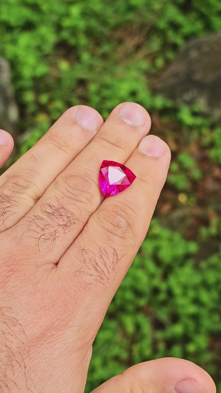 Fire Neon Pink Lab Sapphire, Trillian Internal Reflections Cut, 11.57 Carats