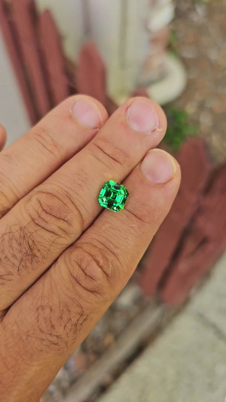 Vivid Green Vanadium YAG, Asscher Cut, 5.45 Carats
