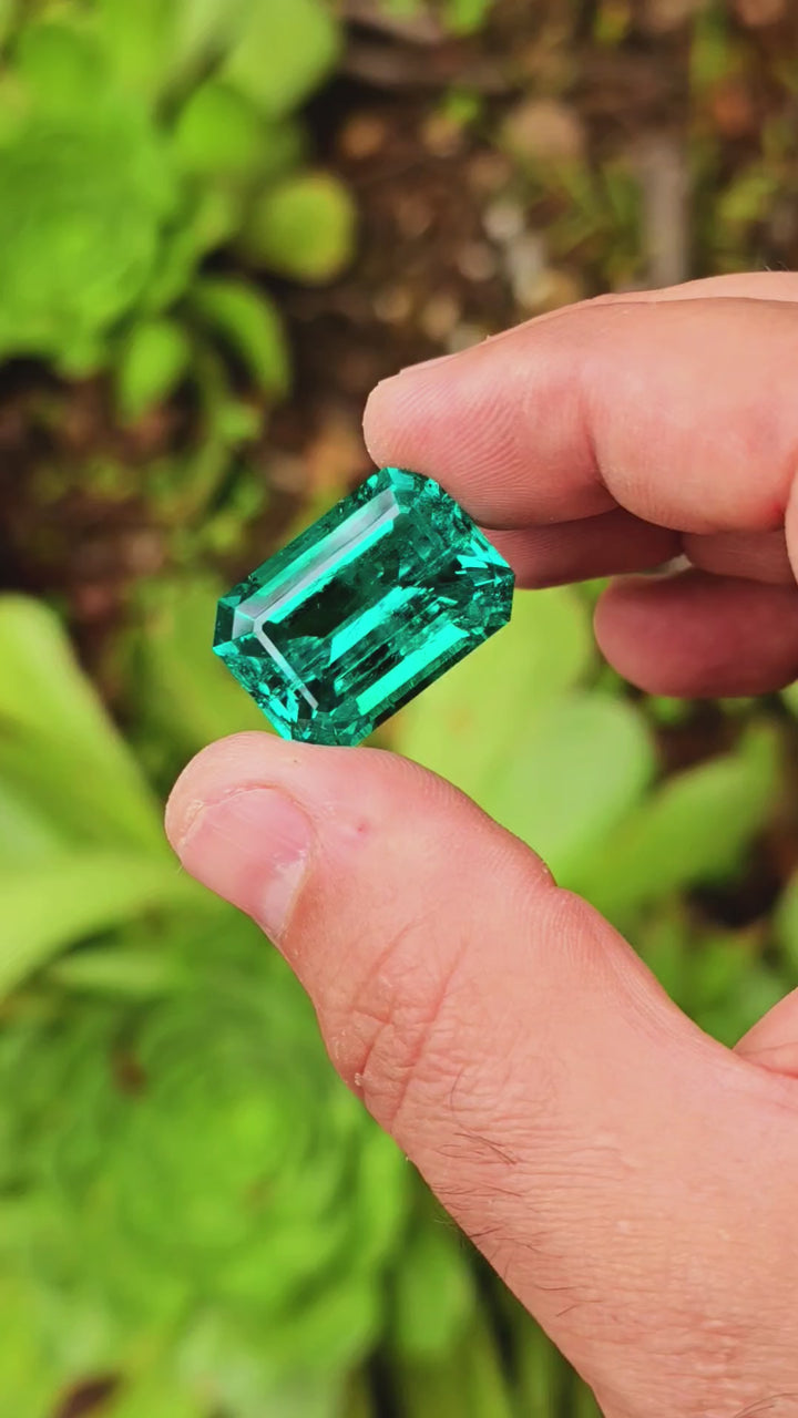 Colombian Color Green Lab Emerald, Emerald Cut,  31.35 Carats