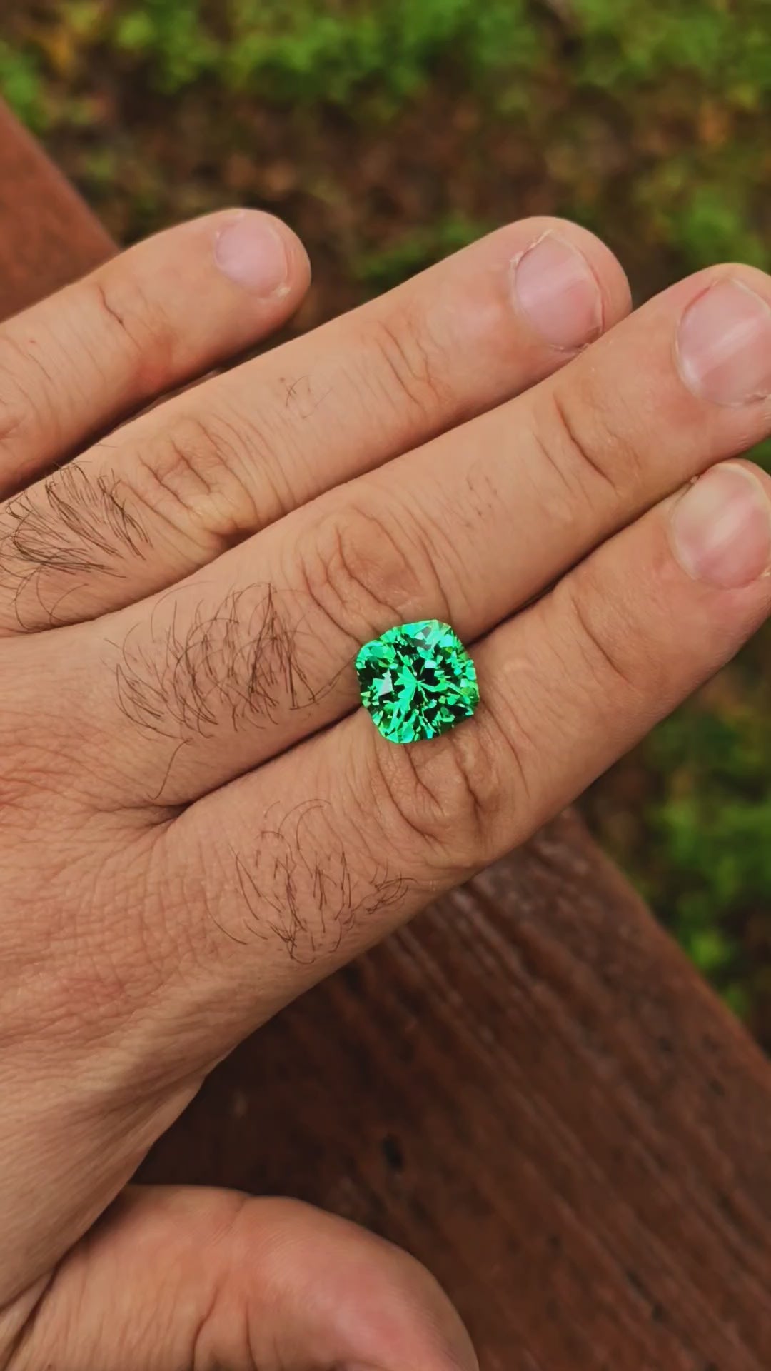 Vivid Green Vanadium YAG, House Of Sylas Cushion Cut, 10.65 Carats