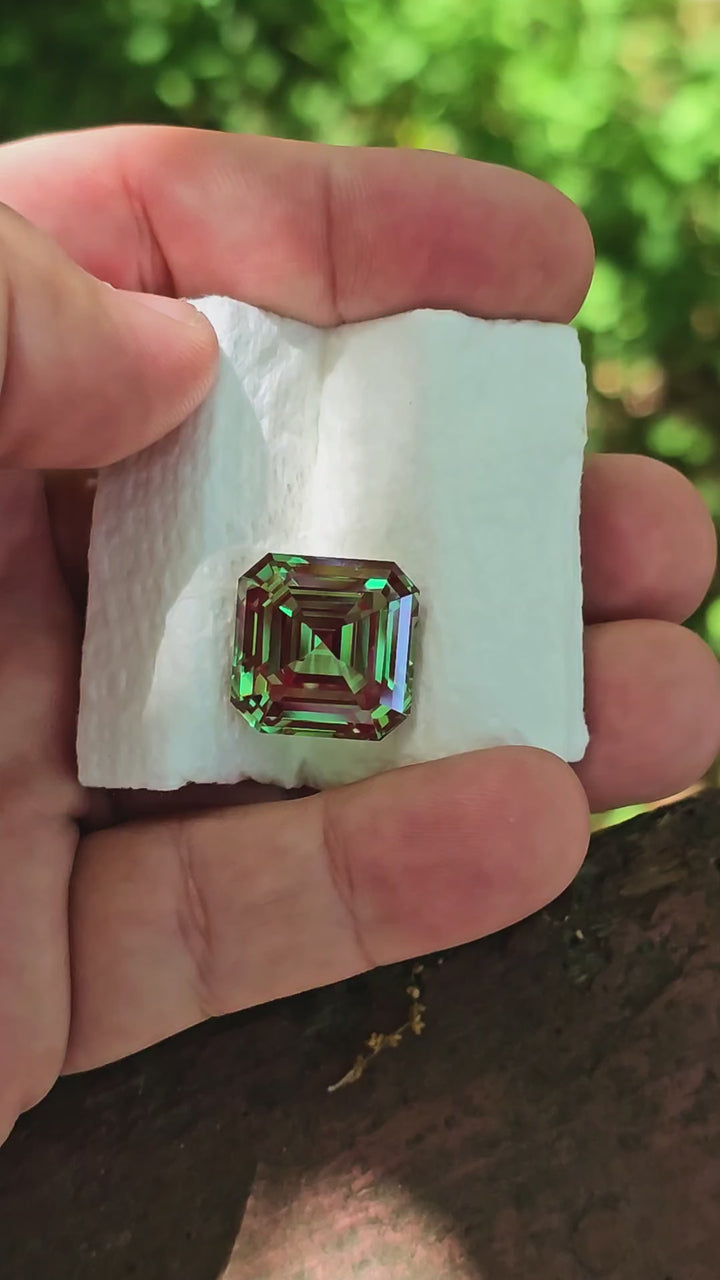 Green and Red Christmas Garnet, Asscher Cut, 35.76 Carats