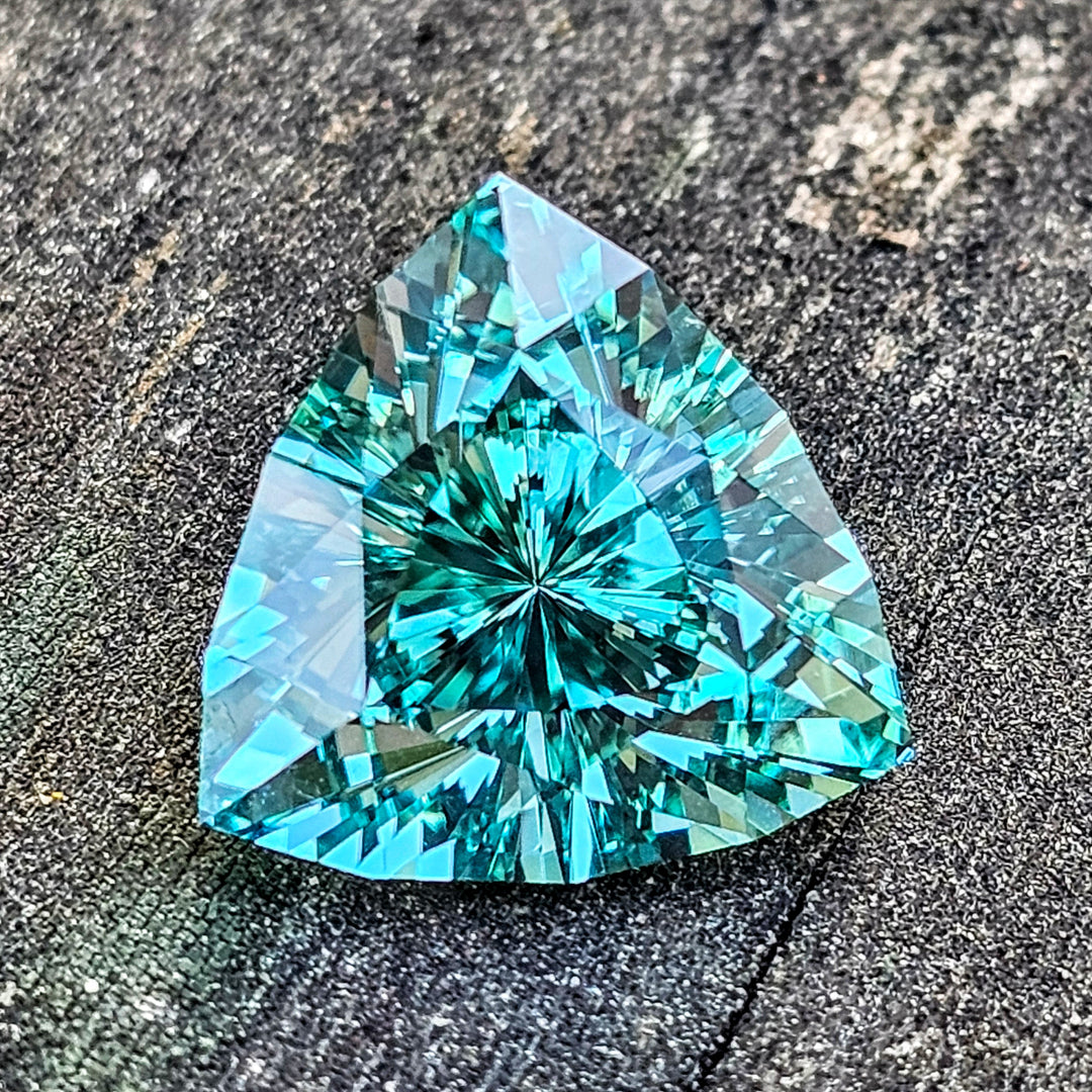 Cobalt Teal Lab Sapphire, Trillian Internal Reflections Cut, 9.19 Carats