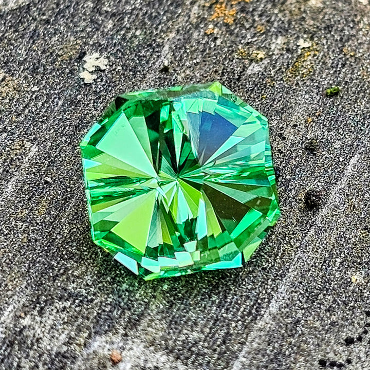 Djeva Green Lab Sapphire, Tessellation Cut, 5.44 Carats