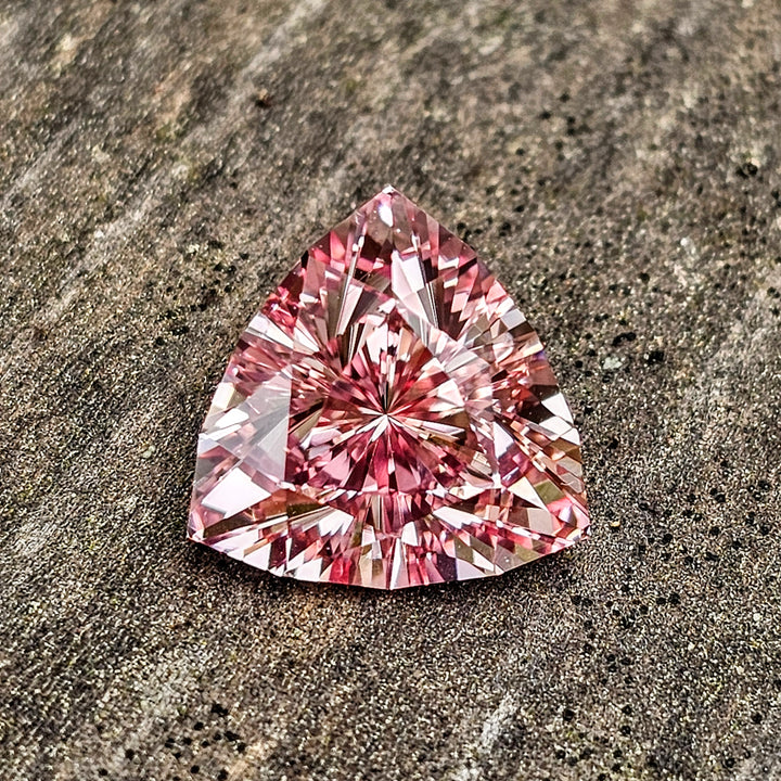 Peachy ๐ "Morganite" Colored Lab Sapphire, Trillian Internal Reflections Cut, 7.00 Carats