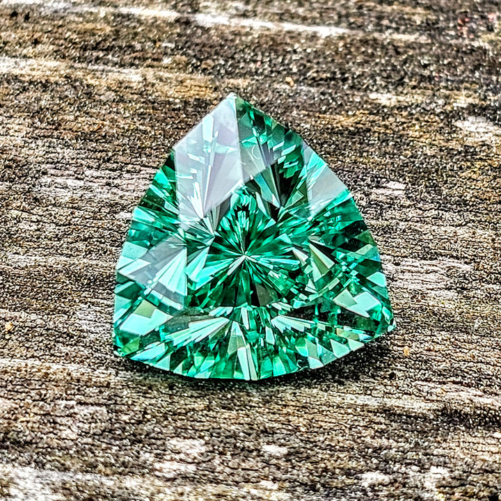 Light Mint Green Lab Sapphire, Trillian Internal Reflections Cut, 5.78 Carats