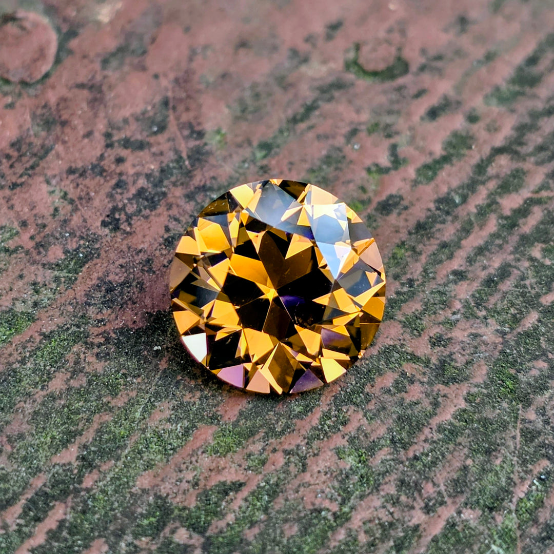 Tangerine Laser Garnet, Traditional Round Brilliant Cut, 13.77 Carats