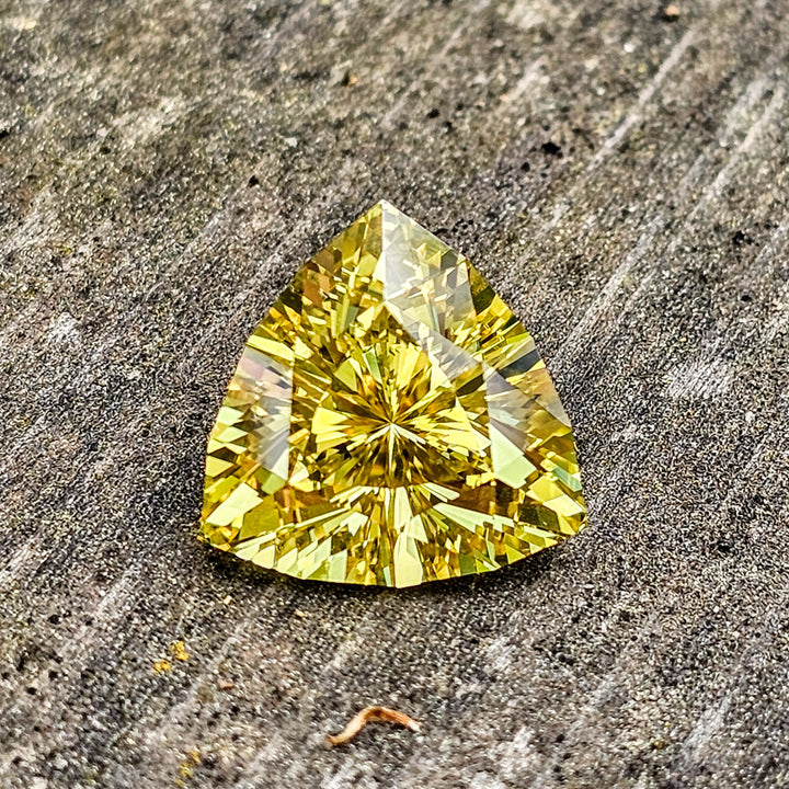 Yellow Lab Sapphire, Trillian Internal Reflections Cut, 10.31 Carats