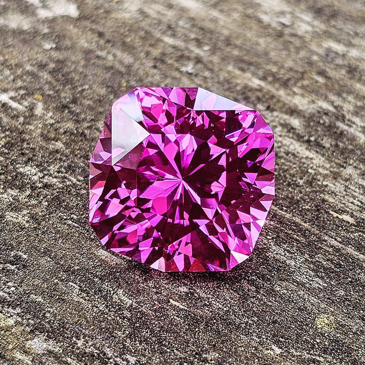 Star Wars Pink Laser Ruby, House Of Sylas Cushion Cut, 22.38 Carats - DJEVA