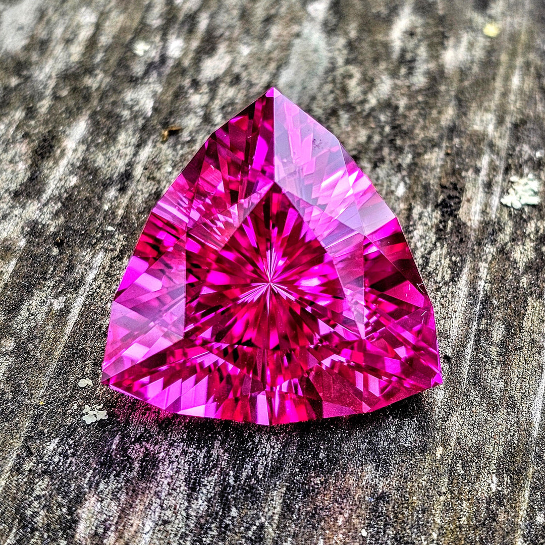 Star Wars Pink Laser Ruby, Trillian Internal Reflections Cut, 46.6 Carats - DJEVA