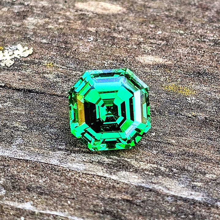 Green CTH YAG, Asscher Cut, 9.65 Carats