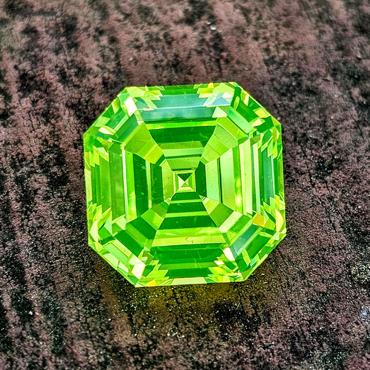 Green LuAG, Asscher Cut, 33.3 Carats