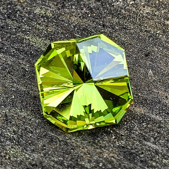 Peridot Green Colored Lab Sapphire, Tessellation Cut, 10 Carats